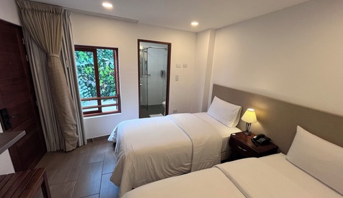 Habitación básica con 1 cama doble o 2 individuales