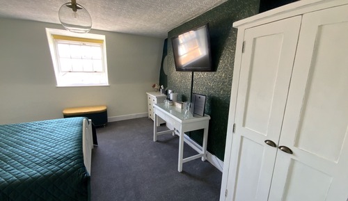 Habitación Deluxe doble, baño privado (King Bed)