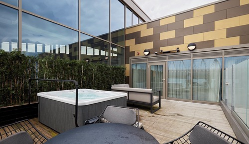 Suite, 1 cama de matrimonio grande, bañera de hidromasaje (Roof Terrace Outdoor Living Area)