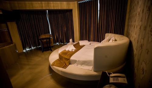 Suite estudio estándar, dormitorio mixto, no fumadores, vistas a la ciudad