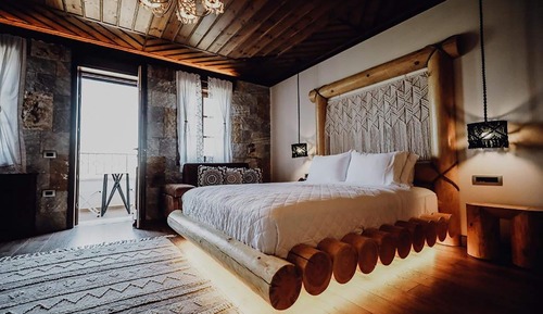 Queen Room