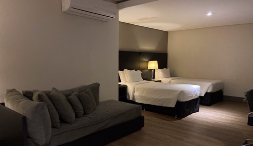 Loft Manhattan by ¼ UmQuarto.