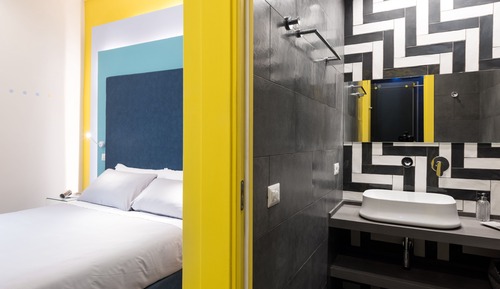 Habitación superior con 1 cama doble o 2 individuales