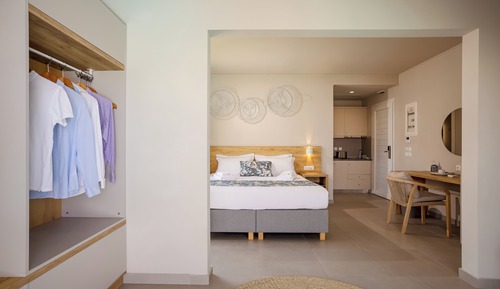 Suite estudio superior, piscina privada, frente a la playa