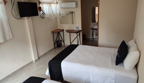 Habitación estándar doble, 2 camas dobles