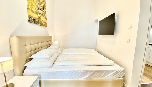 Apartamento familiar, 2 habitaciones, no fumadores, entresuelo
