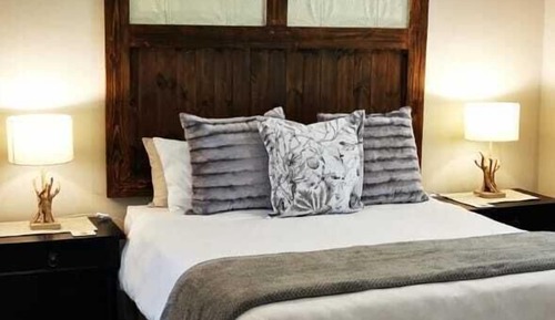 Tamboti Chalet (Garden View)