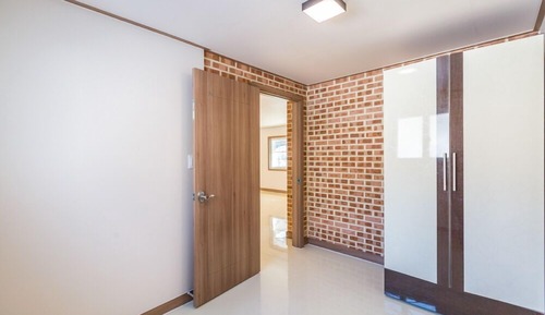 Habitación (Byulgwan-dong Q room)