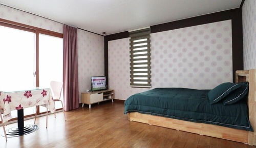 Habitación (202)