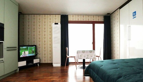 Habitación (303)