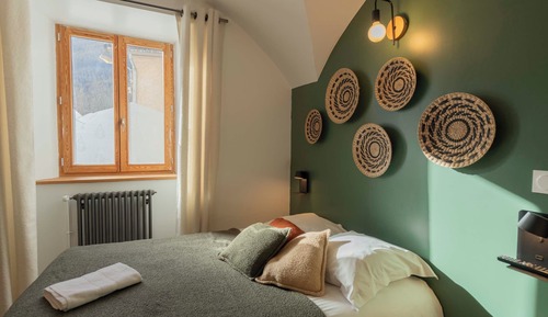 Habitación Confort con 1 cama doble o 2 individuales