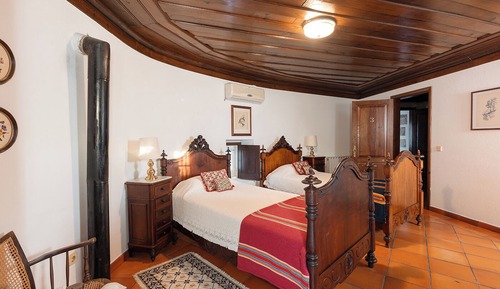 Habitación clásica con 2 camas individuales