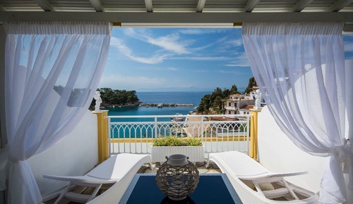 Estudio, vistas al mar