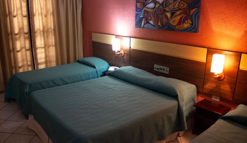 Habitación cuádruple Deluxe