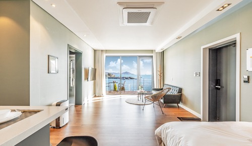 Habitación (C_102)