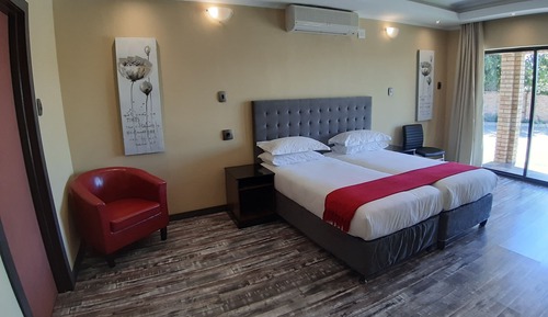 Habitación con 2 camas individuales