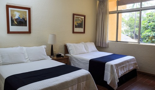 Habitación estándar doble, 2 camas dobles
