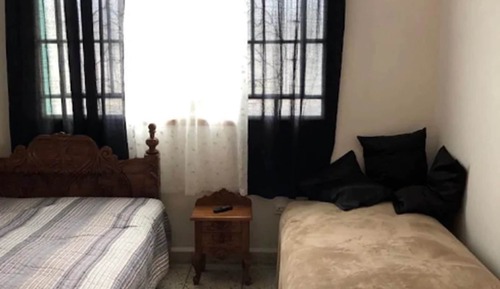 Habitación estándar con 1 cama doble o 2 individuales