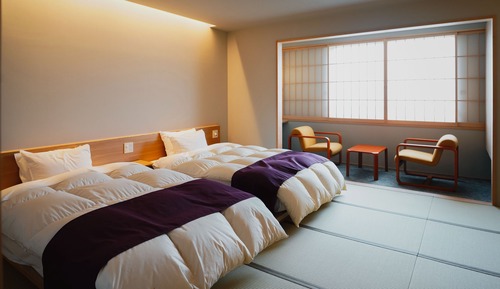 Habitación básica con 1 cama doble o 2 individuales
