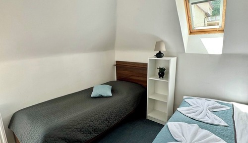 Habitación triple económica, 1 habitación, baño compartido