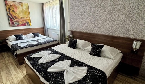 Habitación cuádruple, vistas al jardín