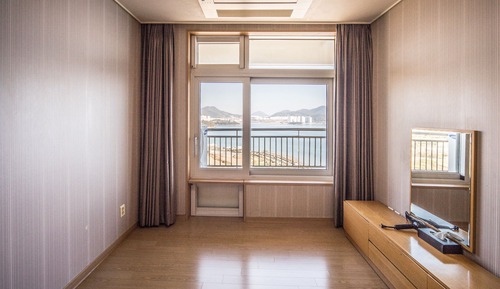 Orange 26PY (General View, Randomly assigned bed or Ondol upon Check-in)