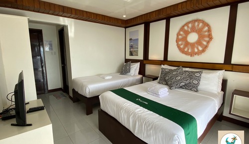 Triple Deluxe Room