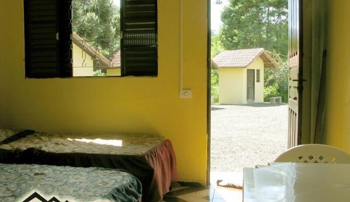 Chalet, vistas parciales al lago