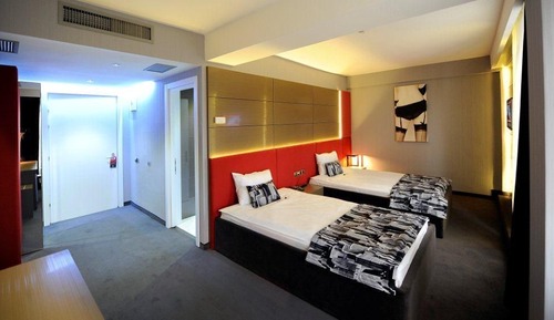 Habitación superior con 2 camas individuales