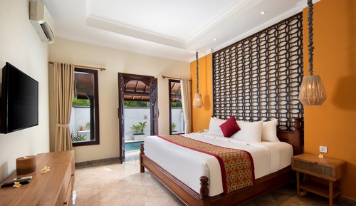 One Bedroom Pool Villa with One Way Airport