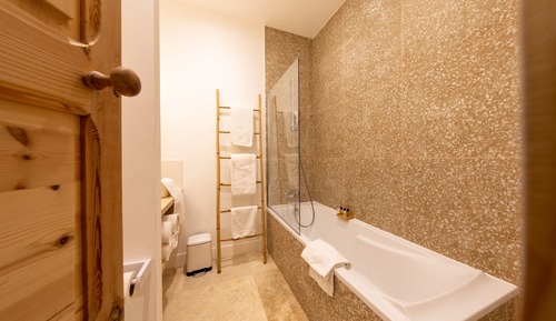 Habitación doble, baño privado