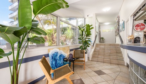 Suite estudio clásica, 1 cama de matrimonio grande, vistas al jardín