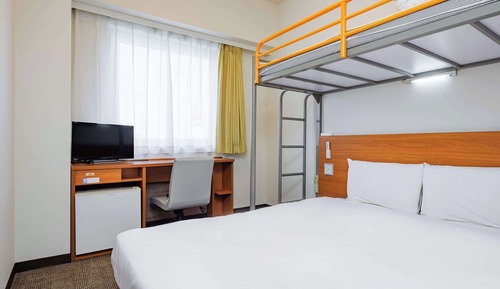 Habitación estándar, varias camas, no fumadores (1 Double Bed + 1 Loft Bed)