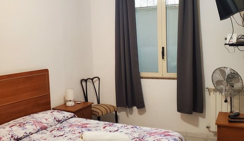 Habitación cuádruple, balcón