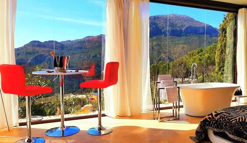 Habitación de lujo doble, vistas a la montaña (Oleandro)