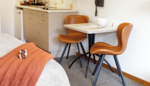 Estudio, planta baja (One Bedroom Triple)