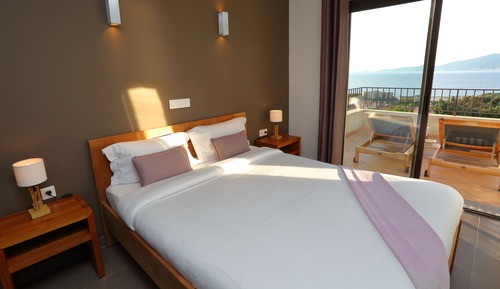 Apartamento superior, vistas al mar (4 p)