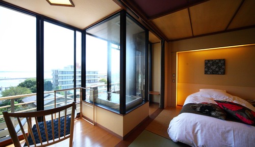 Habitación Confort, bañera de hidromasaje, vistas al lago (Yuuga Japanese-Western Style Room)