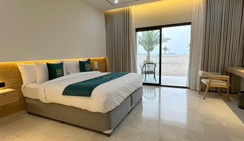 Habitación triple, balcón