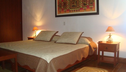 Habitación con 1 cama doble o 2 individuales
