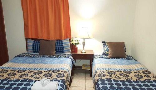 Habitación doble (One Double + one single bed)