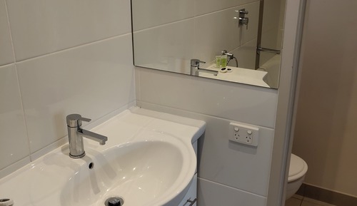 Estudio, bañera de hidromasaje