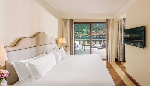 Panoramic Terrace Suite