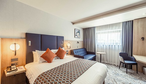 Habitación estándar, 1 cama de matrimonio con sofá cama