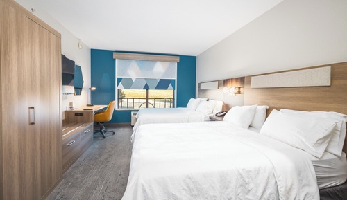 Habitación estándar, 2 camas de matrimonio (Mobility, Roll-In Shower)