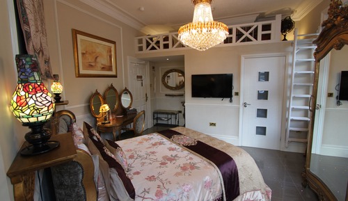 Habitación doble, baño privado (Versailles)