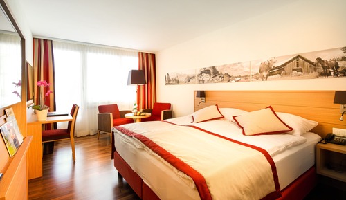Habitación estándar, 1 cama doble (Standard Double Room with Balcony in )