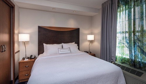 Suite, 1 cama de matrimonio grande con sofá cama, vistas al puerto