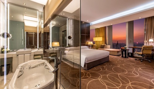Habitación clásica, 1 cama de matrimonio grande, vistas a la ciudad (Club Lounge Access)