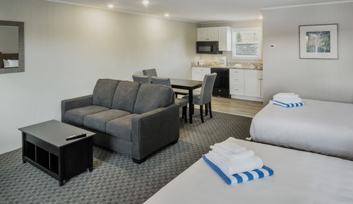 Habitación familiar, 2 camas de matrimonio, frigorífico y microondas